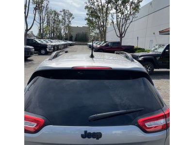 2016 Jeep Cherokee Sport