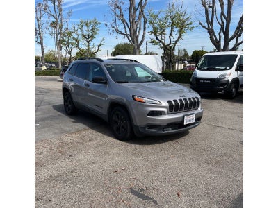 2016 Jeep Cherokee Sport