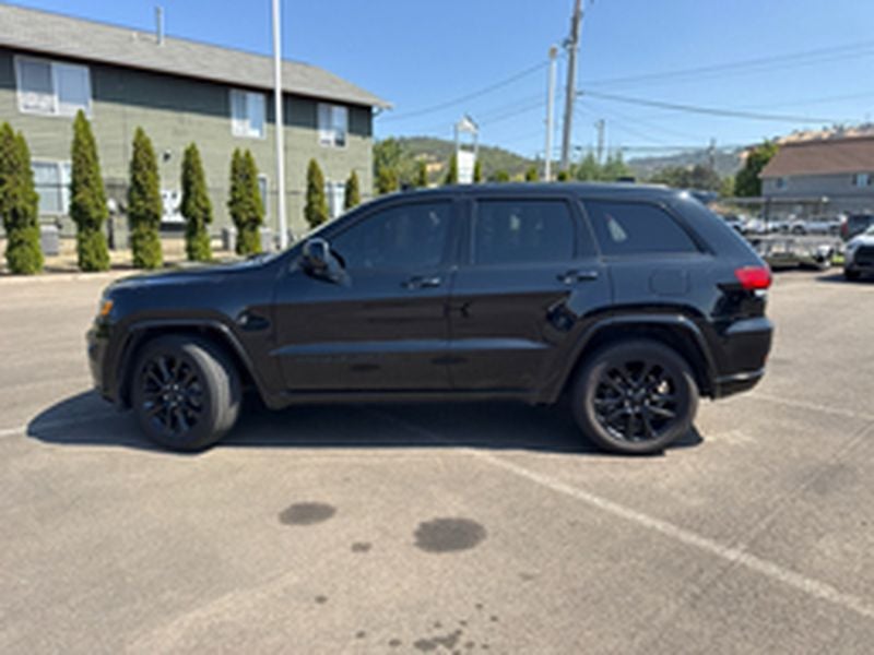 2017 Jeep Grand Cherokee Laredo