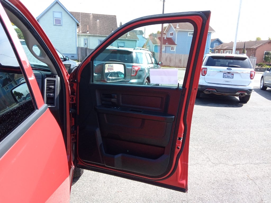 2019 RAM 1500 Classic Tradesman 4x2 Quad Cab 6'4" Box