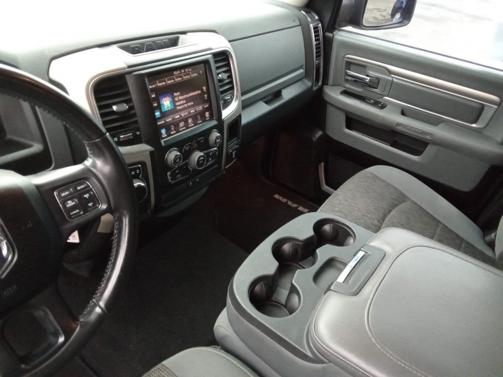 2015 RAM 1500 2WD Quad Cab 6.4 Ft Box SLT