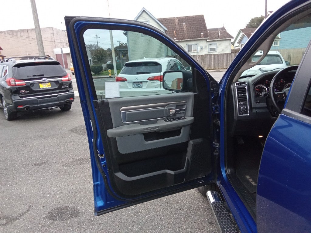 2015 RAM 1500 2WD Quad Cab 6.4 Ft Box SLT