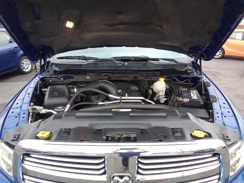 2015 RAM 1500 2WD Quad Cab 6.4 Ft Box SLT