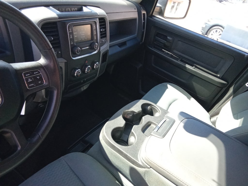 2016 RAM 1500 2WD Crew Cab 5.7 Ft Box Tradesman