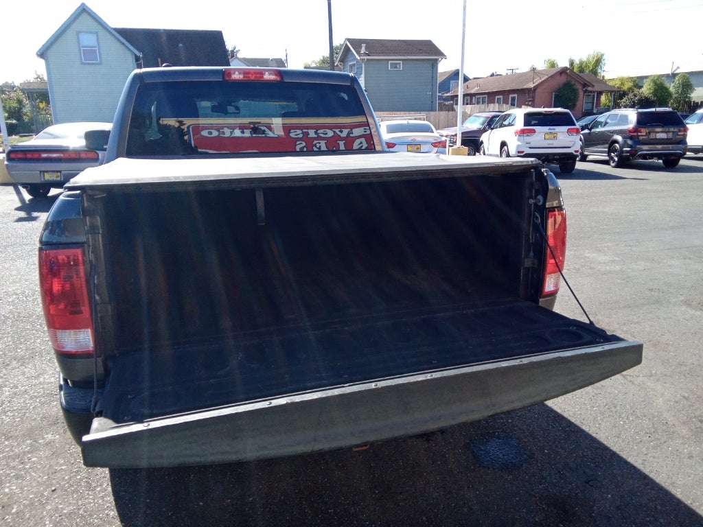 2016 RAM 1500 2WD Crew Cab 5.7 Ft Box Tradesman