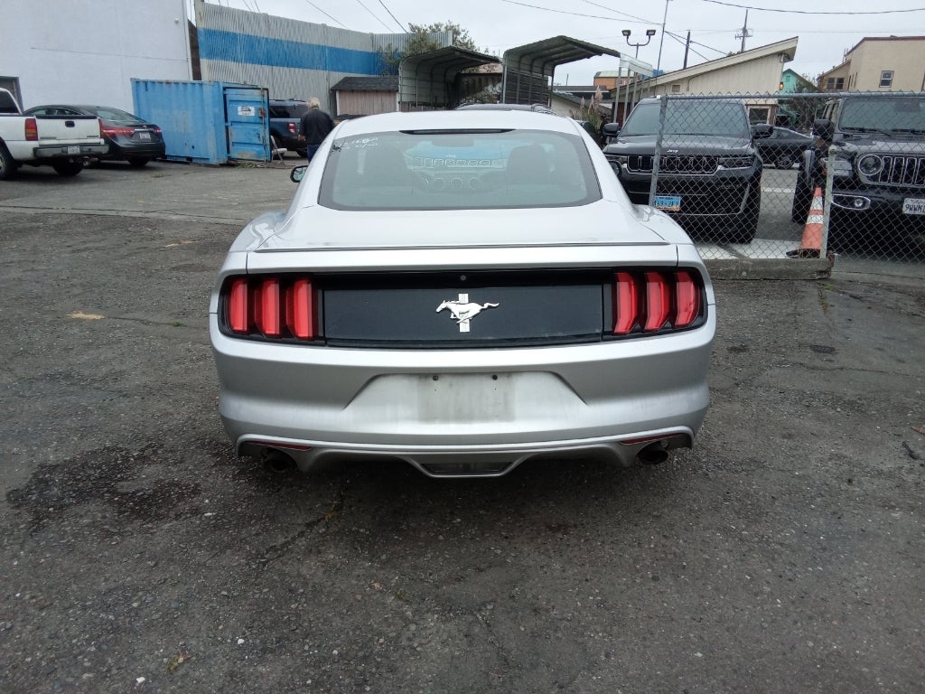 2015 Ford Mustang Base