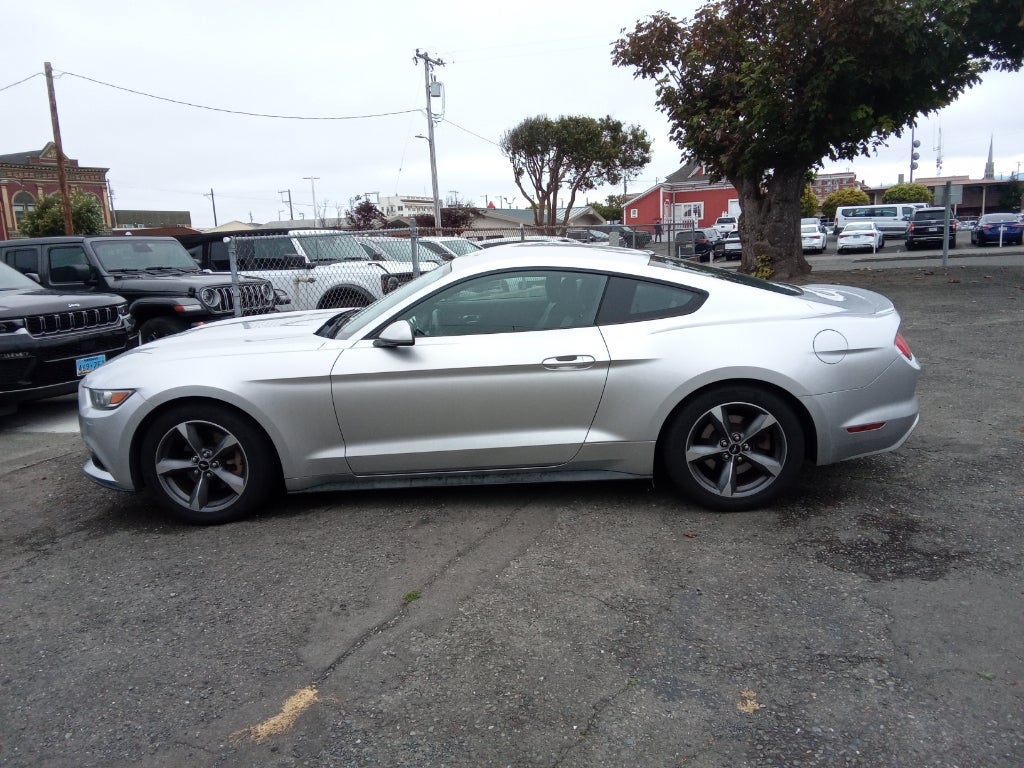 2015 Ford Mustang Base