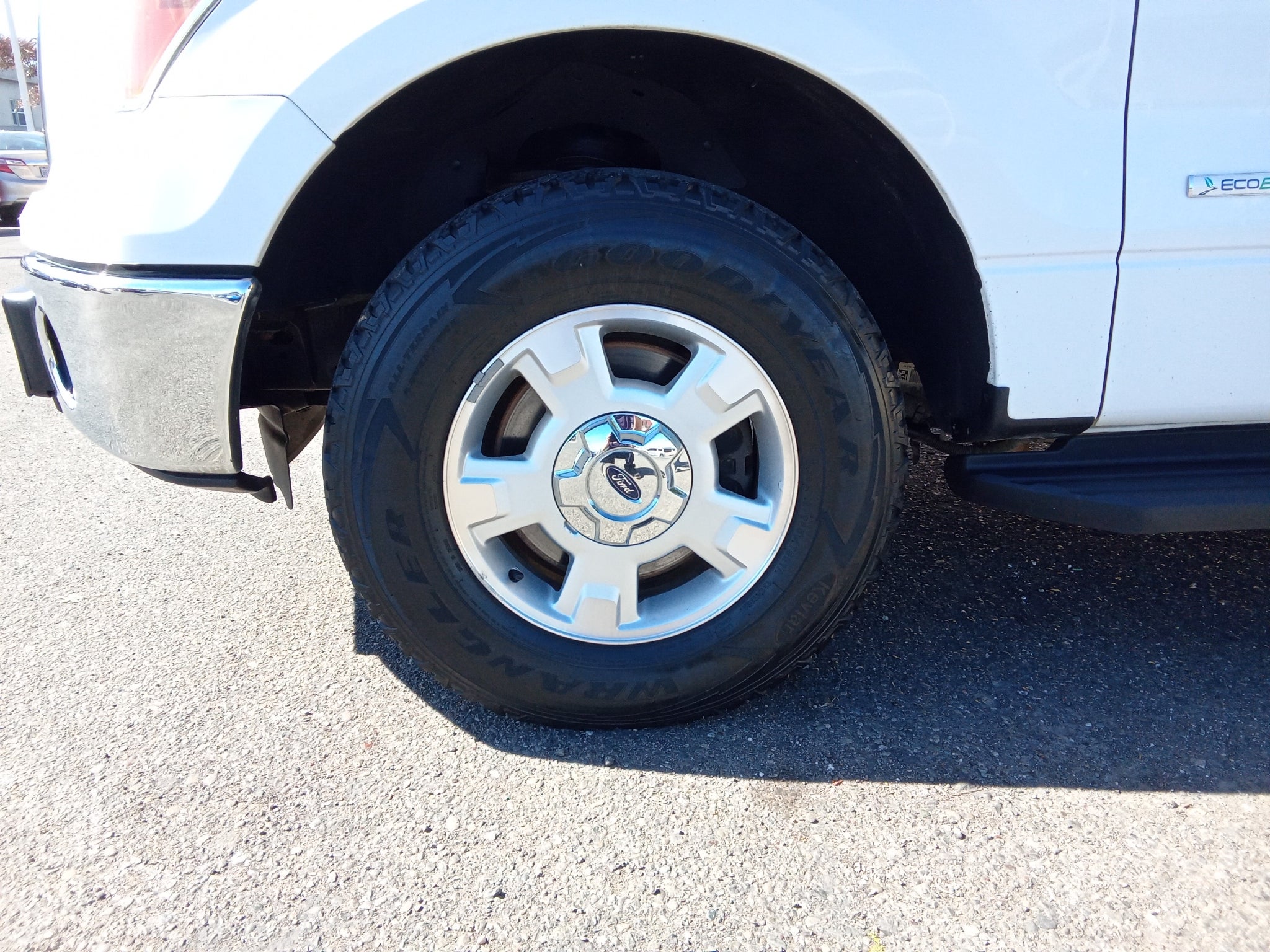 2014 Ford F-150 2WD SuperCrew 5-1/2 Ft Box XL