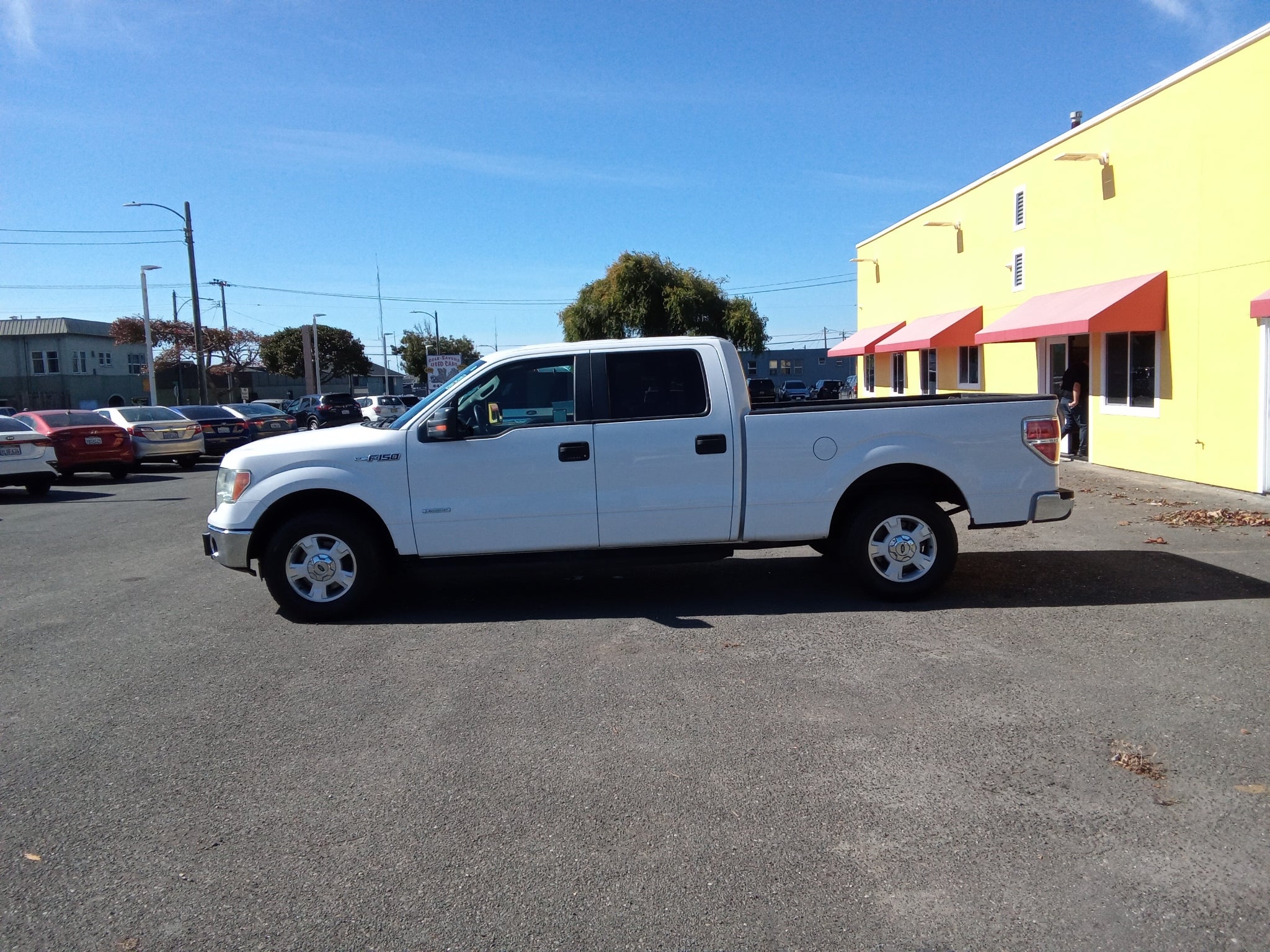 2014 Ford F-150 2WD SuperCrew 5-1/2 Ft Box XL
