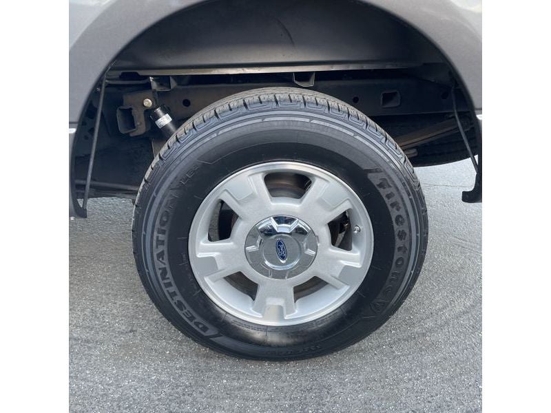 2010 Ford F-150 2WD SuperCrew 5-1/2 Ft Box XL