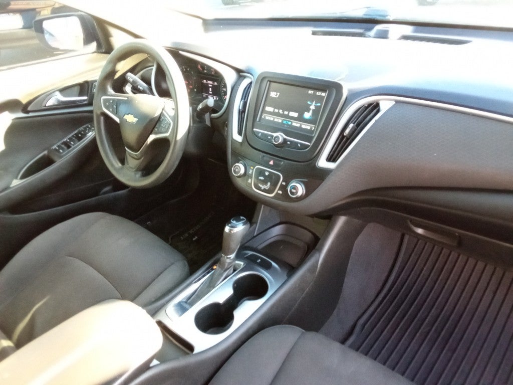 2018 Chevrolet Malibu LS (1LS)