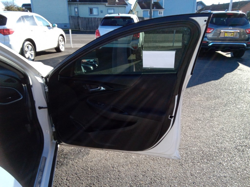 2018 Chevrolet Malibu LS (1LS)