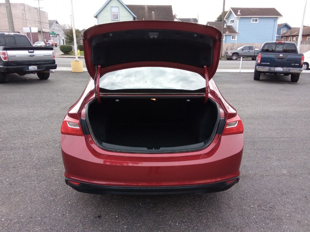 2018 Chevrolet Malibu LT (2FL)