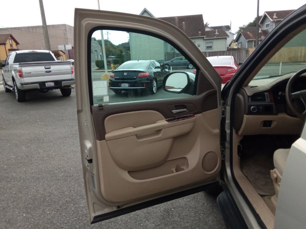 2012 GMC Yukon XL SLE1