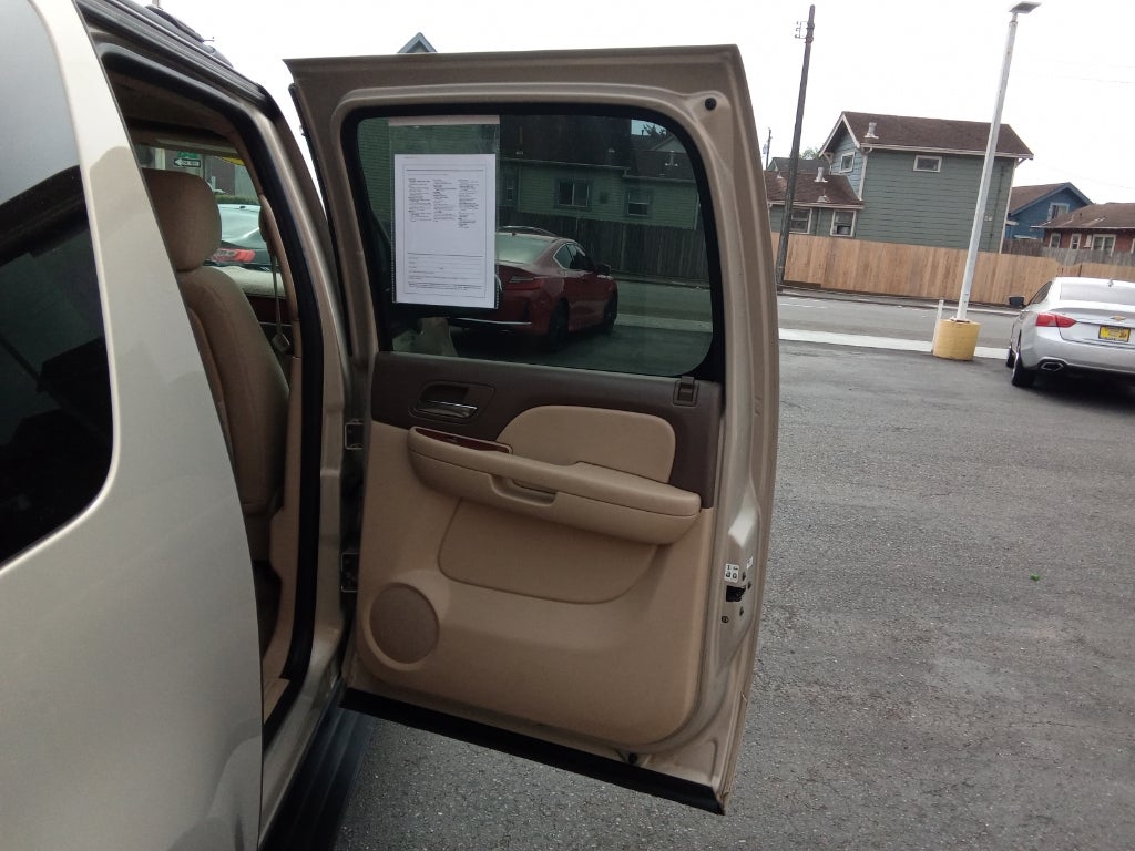 2012 GMC Yukon XL SLE1