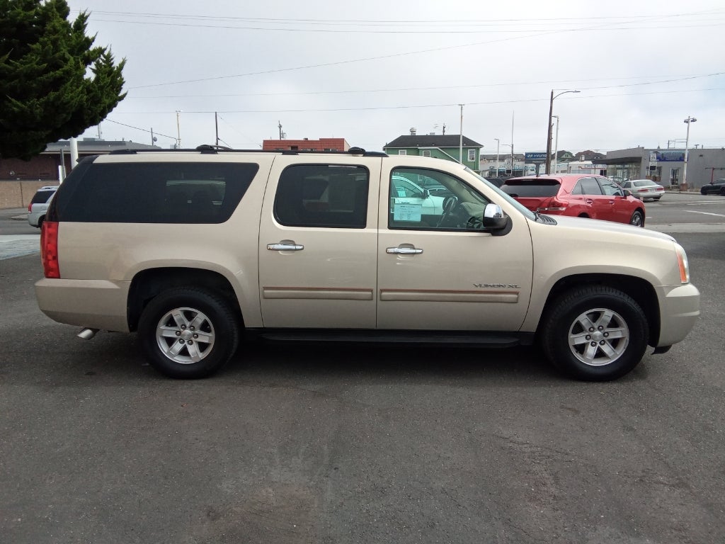 2012 GMC Yukon XL SLE1
