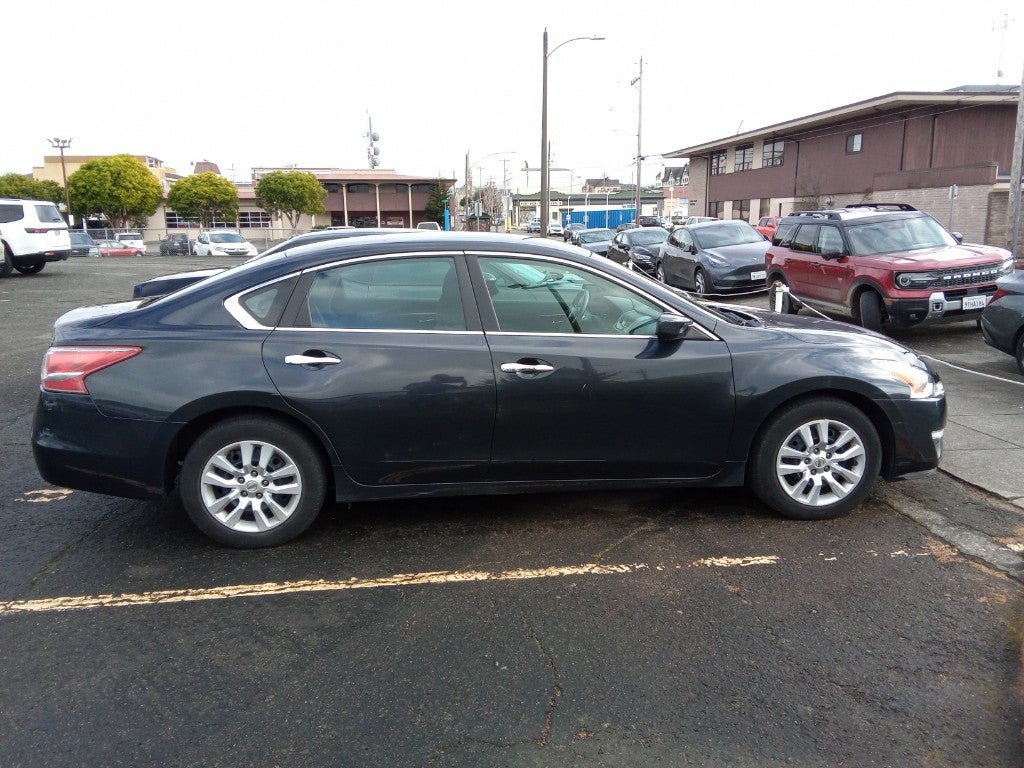 2013 Nissan Altima 4dr Sdn I4 2.5 S