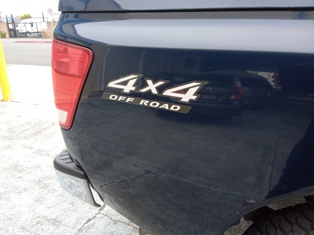 2006 Nissan Titan 4WD Crew Cab XE