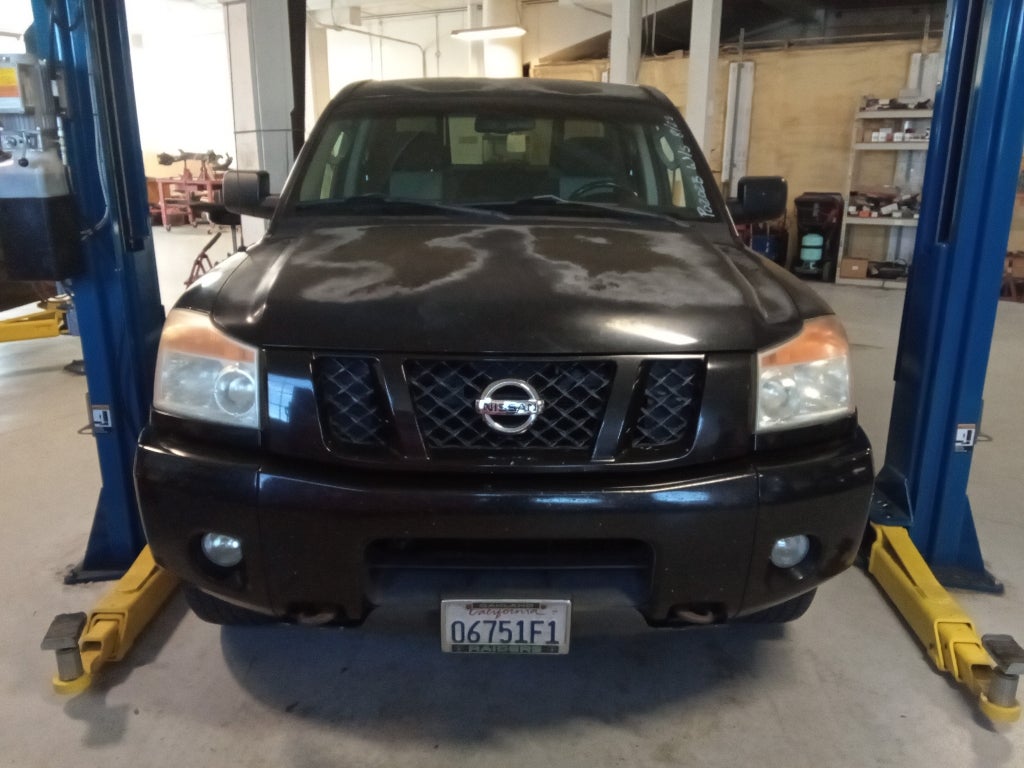 2011 Nissan Titan 4WD Crew Cab Short Bed PRO-4X