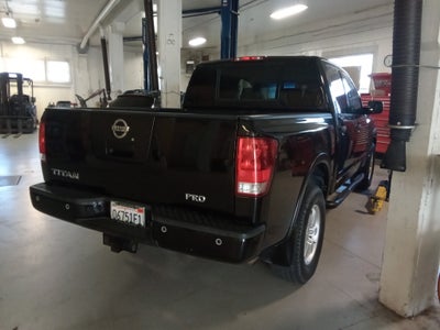 2011 Nissan Titan 4WD Crew Cab Short Bed PRO-4X