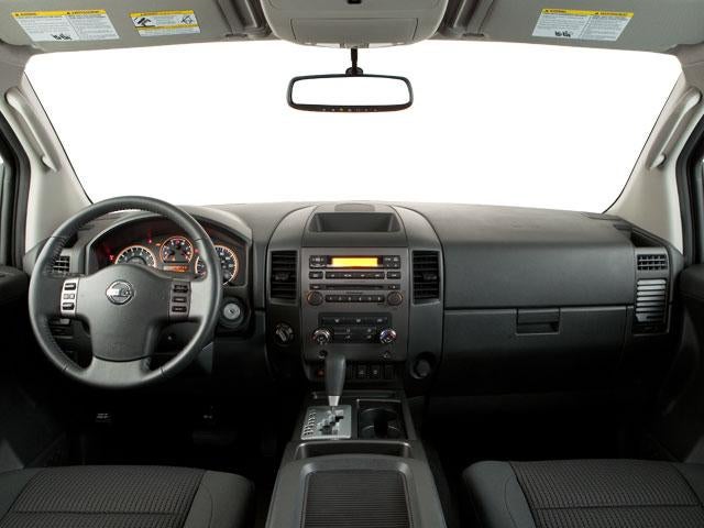 2011 Nissan Titan 4WD Crew Cab Short Bed PRO-4X