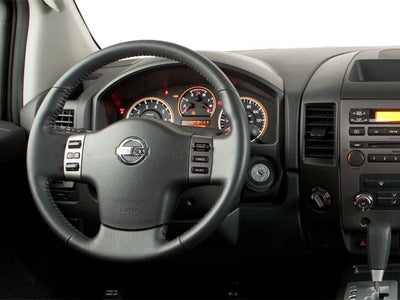 2011 Nissan Titan 4WD Crew Cab Short Bed PRO-4X
