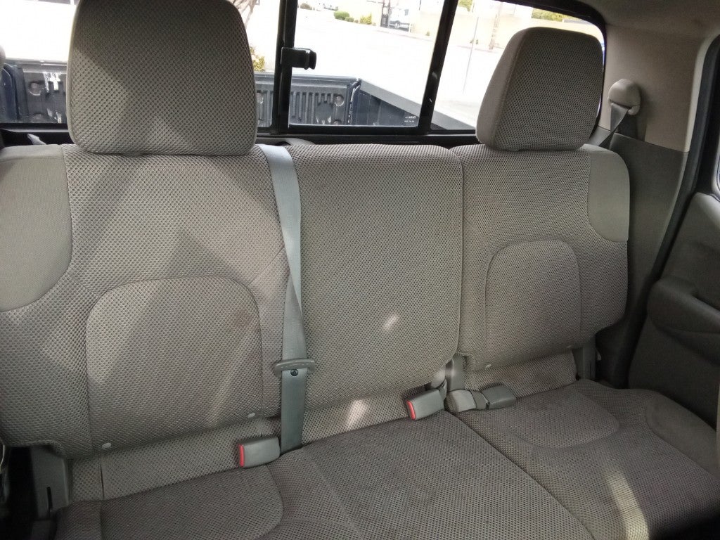 2016 Nissan Frontier 4WD Crew Cab SWB Auto SV