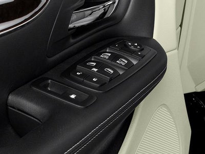 2011 Chrysler Town & Country 4dr Wgn Touring-L