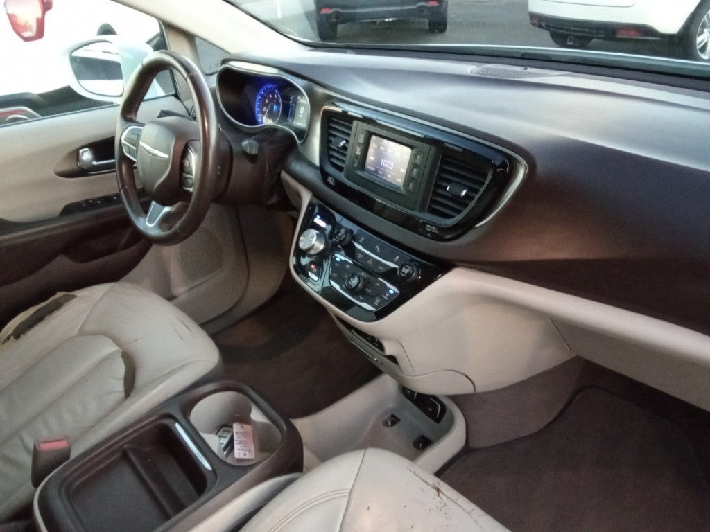 2017 Chrysler Pacifica Touring L