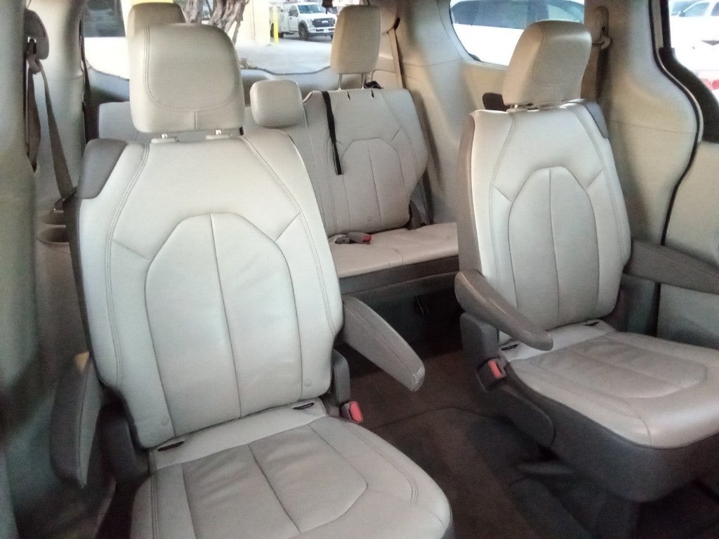 2017 Chrysler Pacifica Touring L