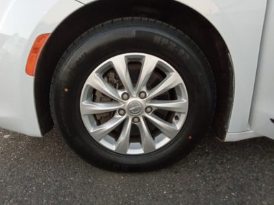 2017 Chrysler Pacifica Touring L