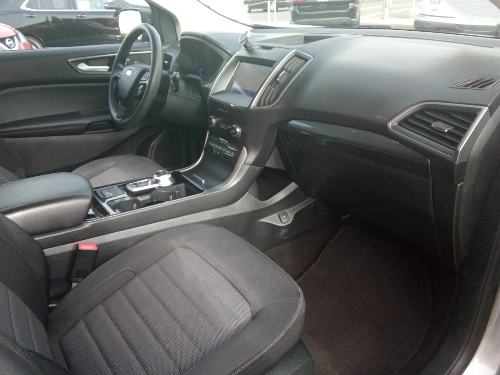 2020 Ford Edge SE