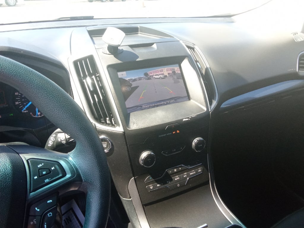 2020 Ford Edge SE