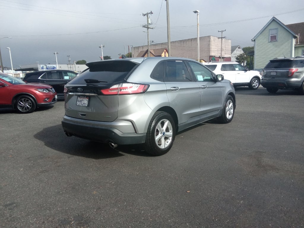 2020 Ford Edge SE