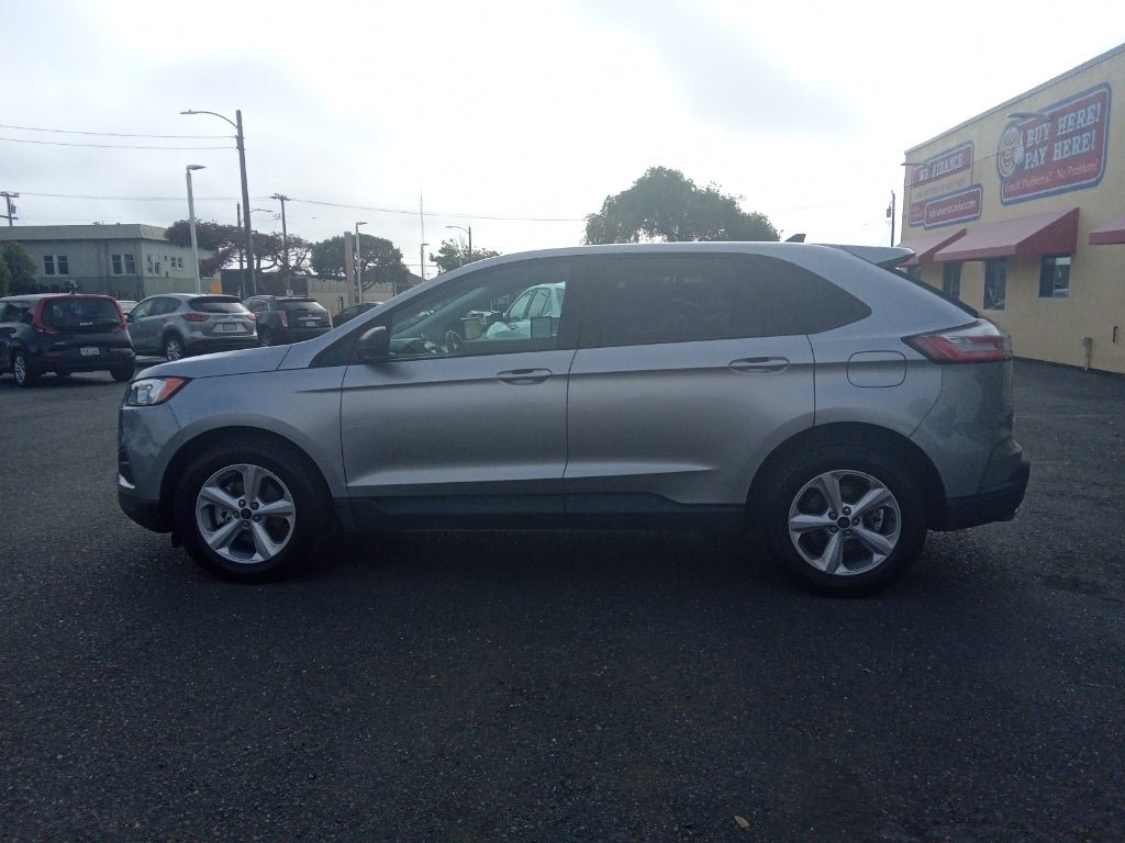 2020 Ford Edge SE