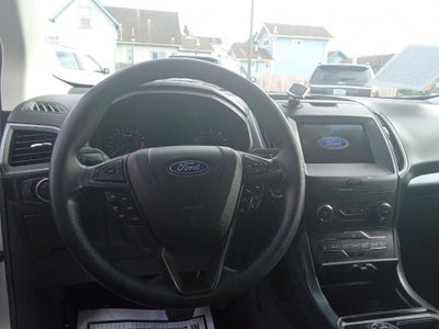 2020 Ford Edge SE