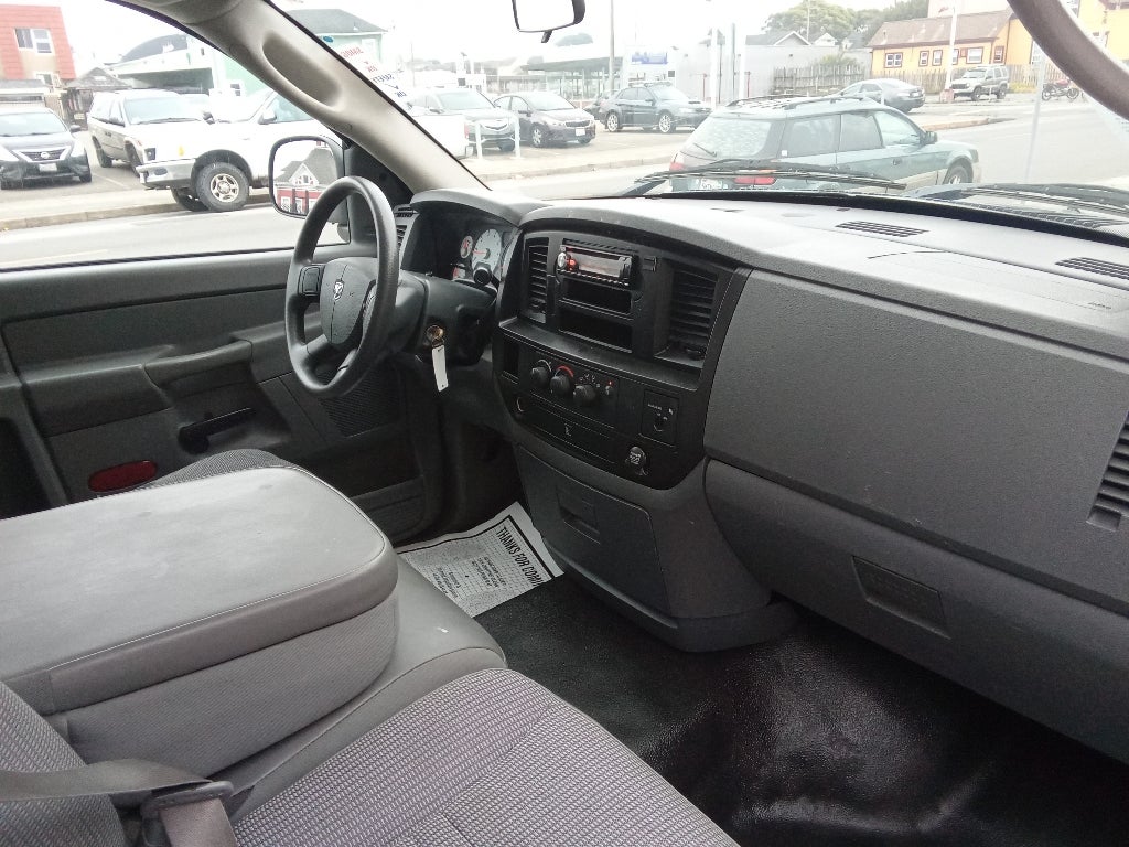 2009 Dodge Ram Pickup 2WD Regular Cab 8 Ft Box ST