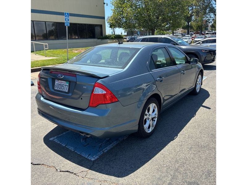 2012 Ford Fusion SE