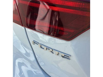 2019 Kia Forte LXS IVT