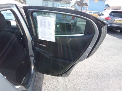 2019 Toyota Yaris LE Auto (Natl)