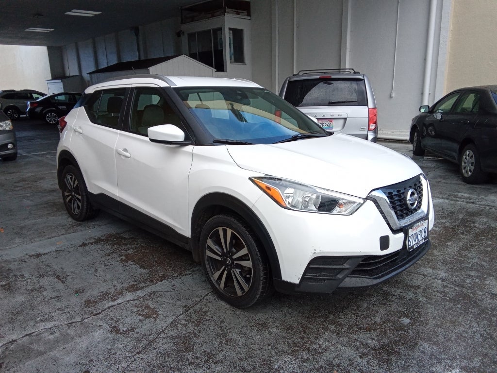 2020 Nissan Kicks SV FWD