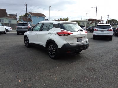 2020 Nissan Kicks SV FWD