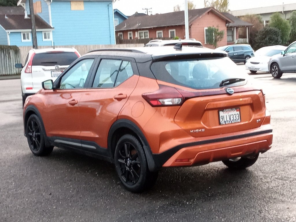 2023 Nissan Kicks SR