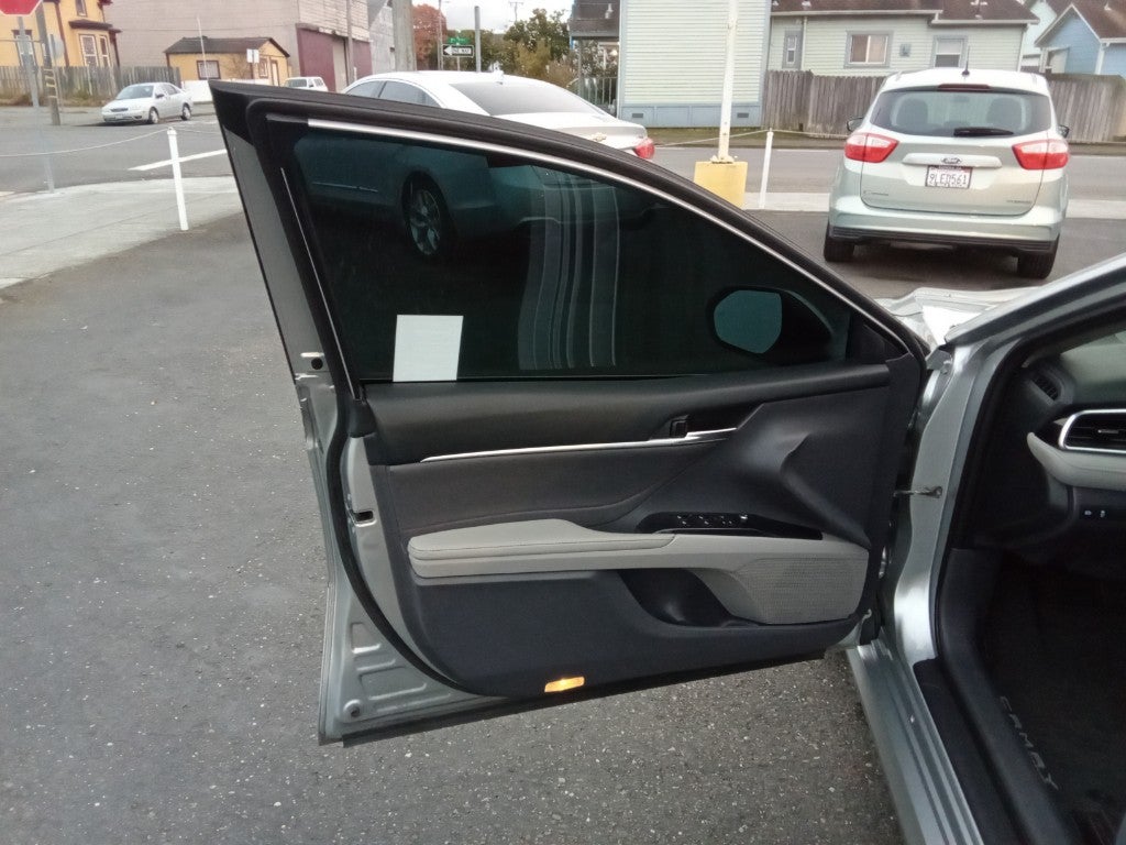 2018 Toyota Camry XLE Auto (SE)