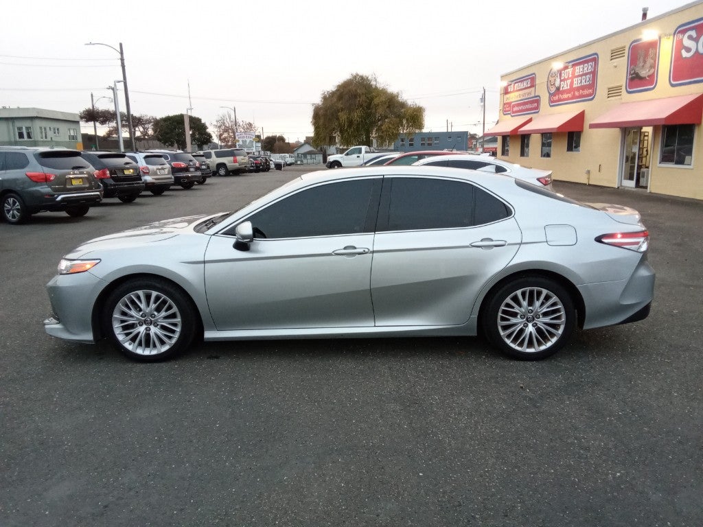 2018 Toyota Camry XLE Auto (SE)