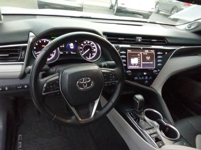 2018 Toyota Camry XLE Auto (SE)