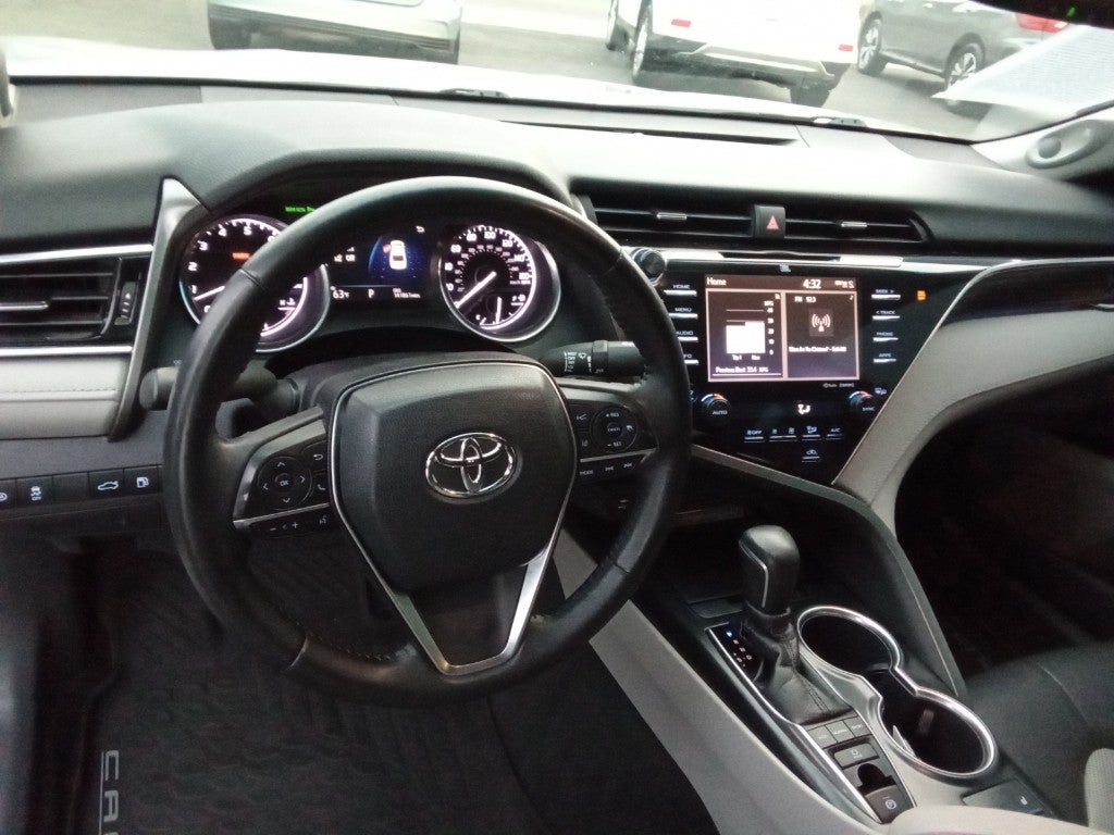 2018 Toyota Camry XLE Auto (SE)