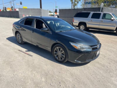 2015 Toyota Camry 4dr Sdn I4 Auto SE (SE)