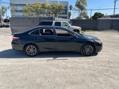 2015 Toyota Camry 4dr Sdn I4 Auto SE (SE)