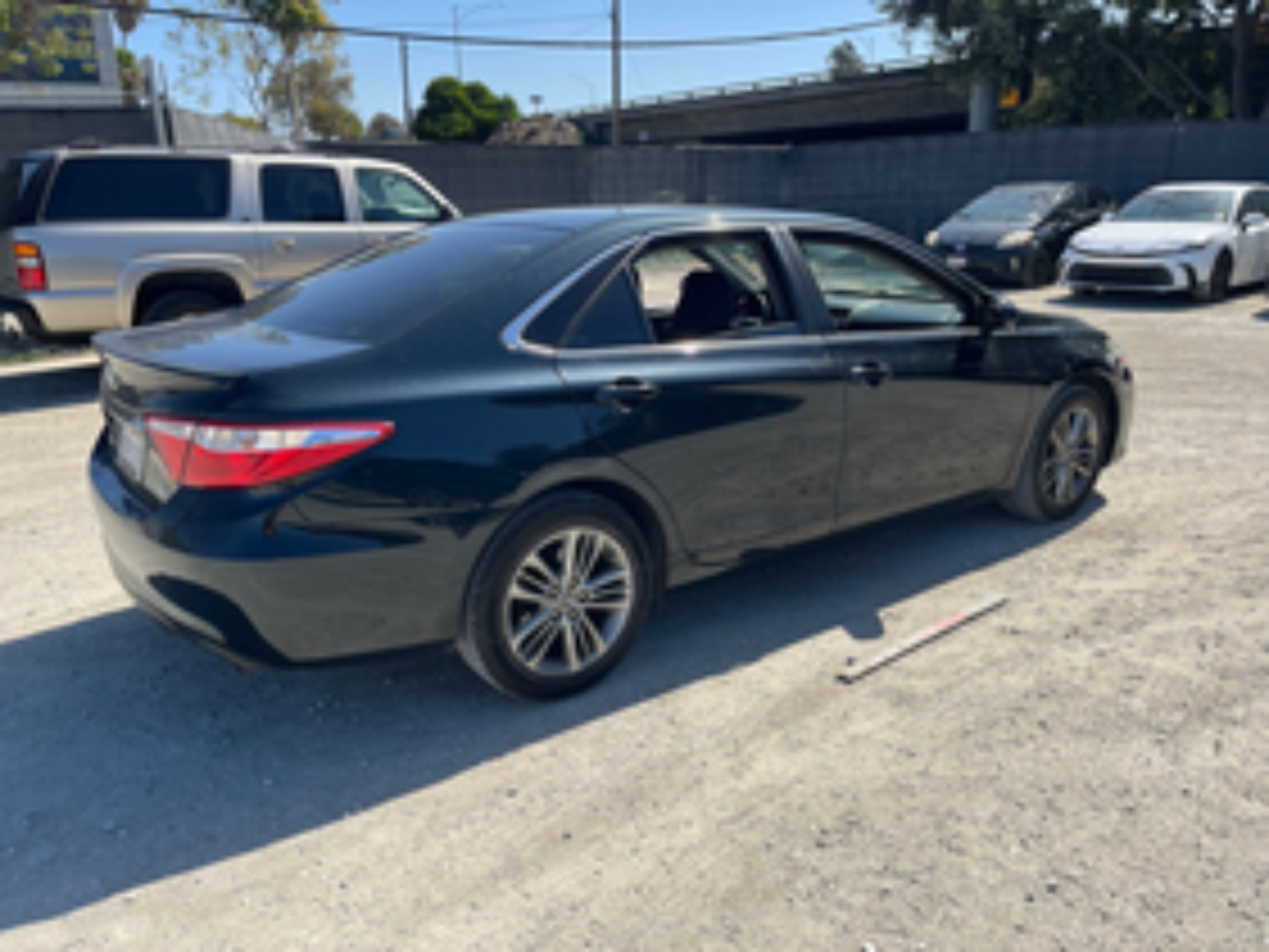 2015 Toyota Camry 4dr Sdn I4 Auto SE (SE)